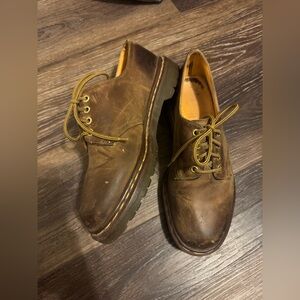 Vintage Dr. Martens brown leather Oxford shoes Size 9